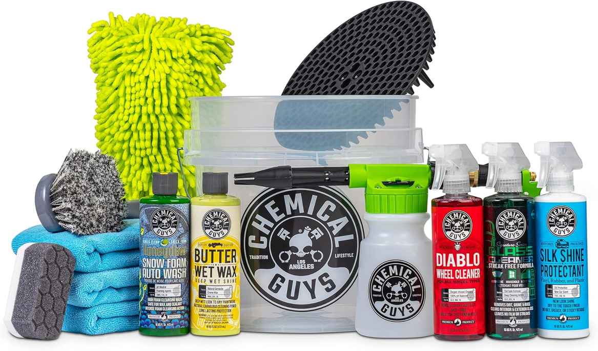 Chemical Guys HOL126 14-Piece Arsenal Builder Car Wash Kit - Includes Foam Gun, Bucket, and 5 x 16 oz Car Care Cleaning Chemicals - Gift for Car & Truck Lovers, Dads, and DIYers - Works with Garden Hose